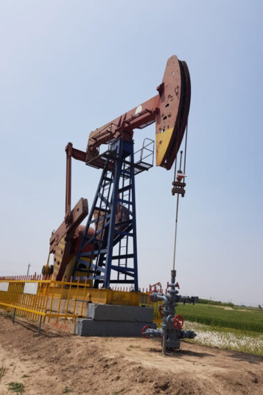 Onshore-Oil-Rig-4.jpg